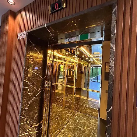 Luxury In The Town 아파트 알란야